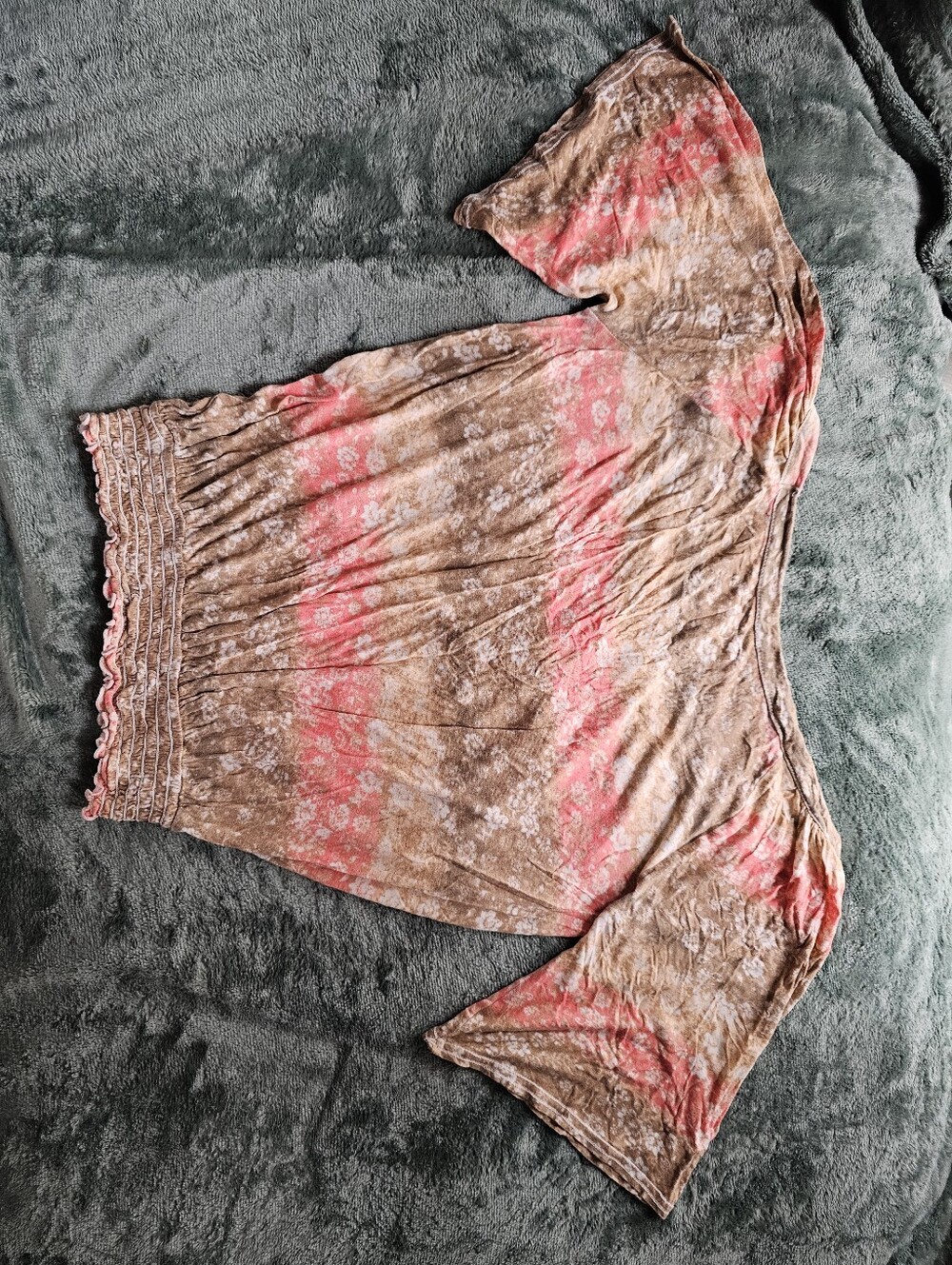 Vintage Y2K Mudd Boho Smocked Peasant Blouse 3/4 Bell Sleeves Size L 100% Rayon